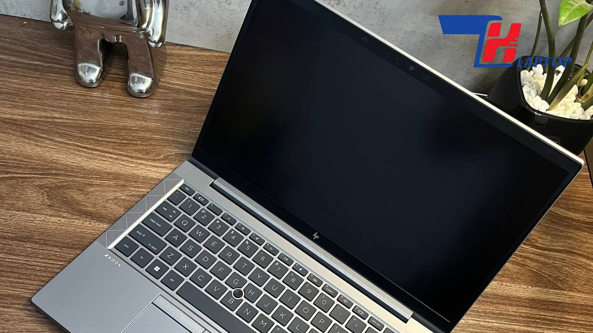 Laptop Có Cần Card Đồ Họa Rời Không Khi Chỉ Làm Việc Văn Phòng? | Laptop Biên Hòa