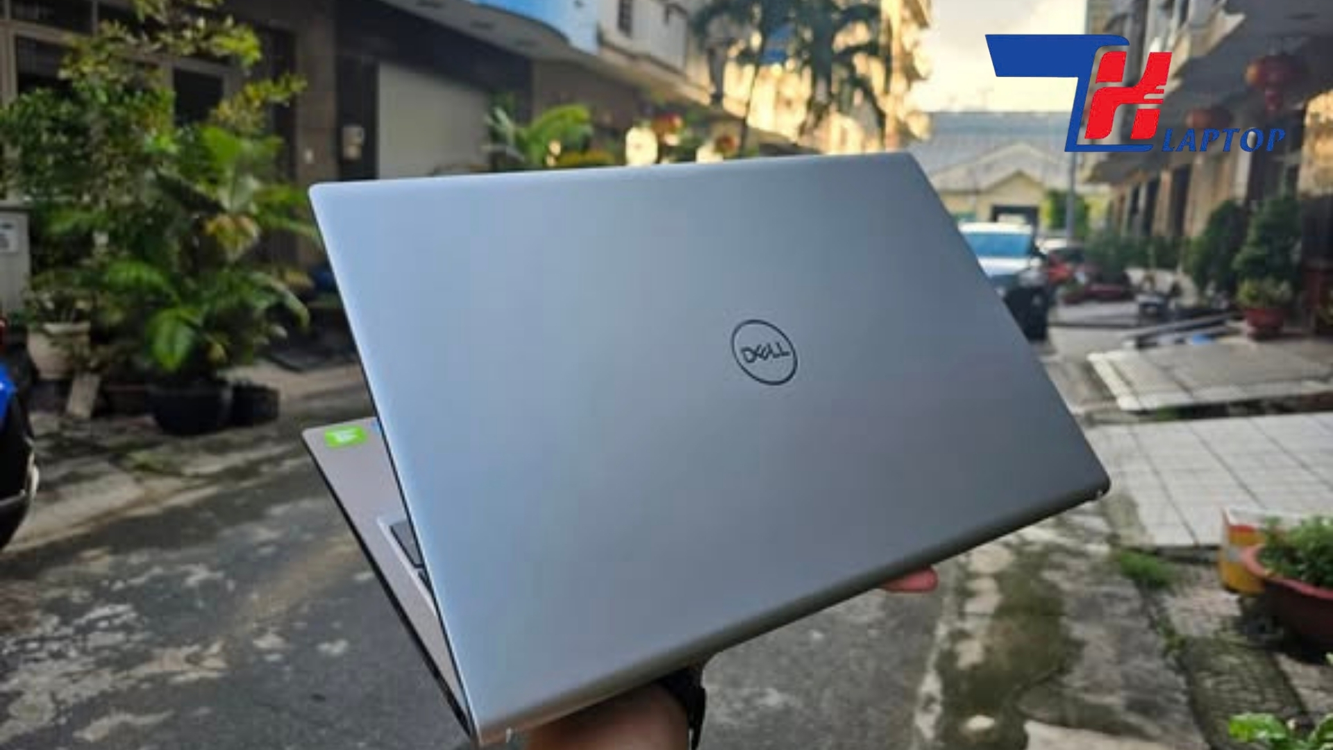 Laptop Mỏng Nhẹ Có Bền Không Khi Phải Di Chuyển Nhiều? | Laptop Biên Hòa
